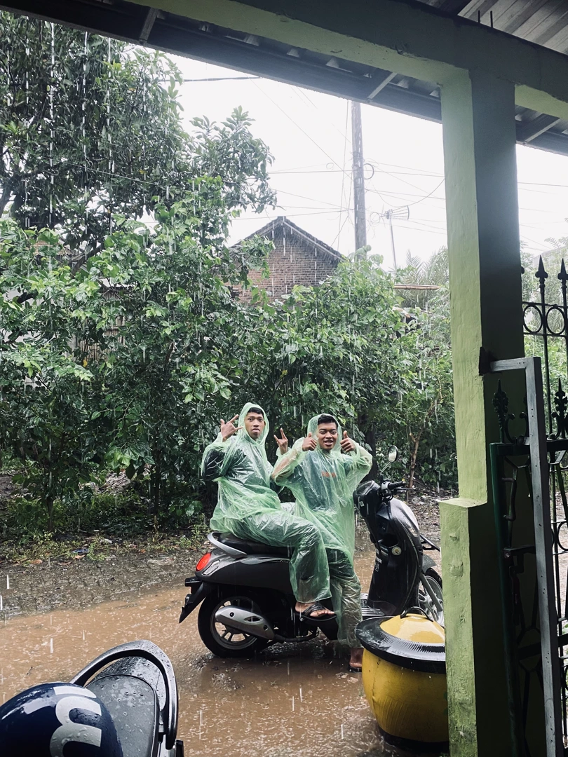 Ojek (Motor)